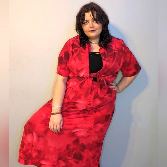 NWT Red Floral Skirt Set - Picture 1 of 3
